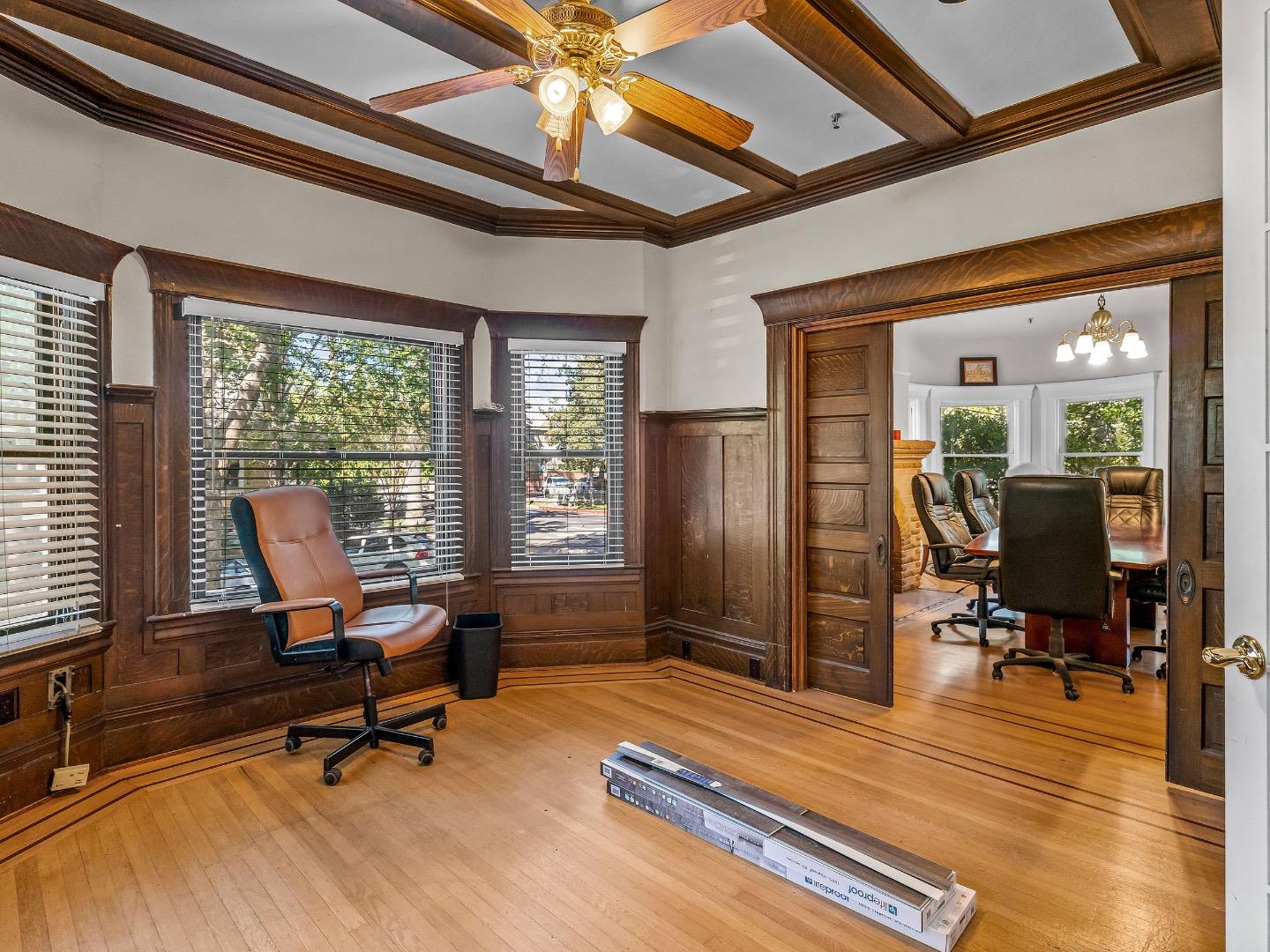 Detail Gallery Image 20 of 35 For 2200 L St, Sacramento,  CA 95816 - – Beds | – Baths