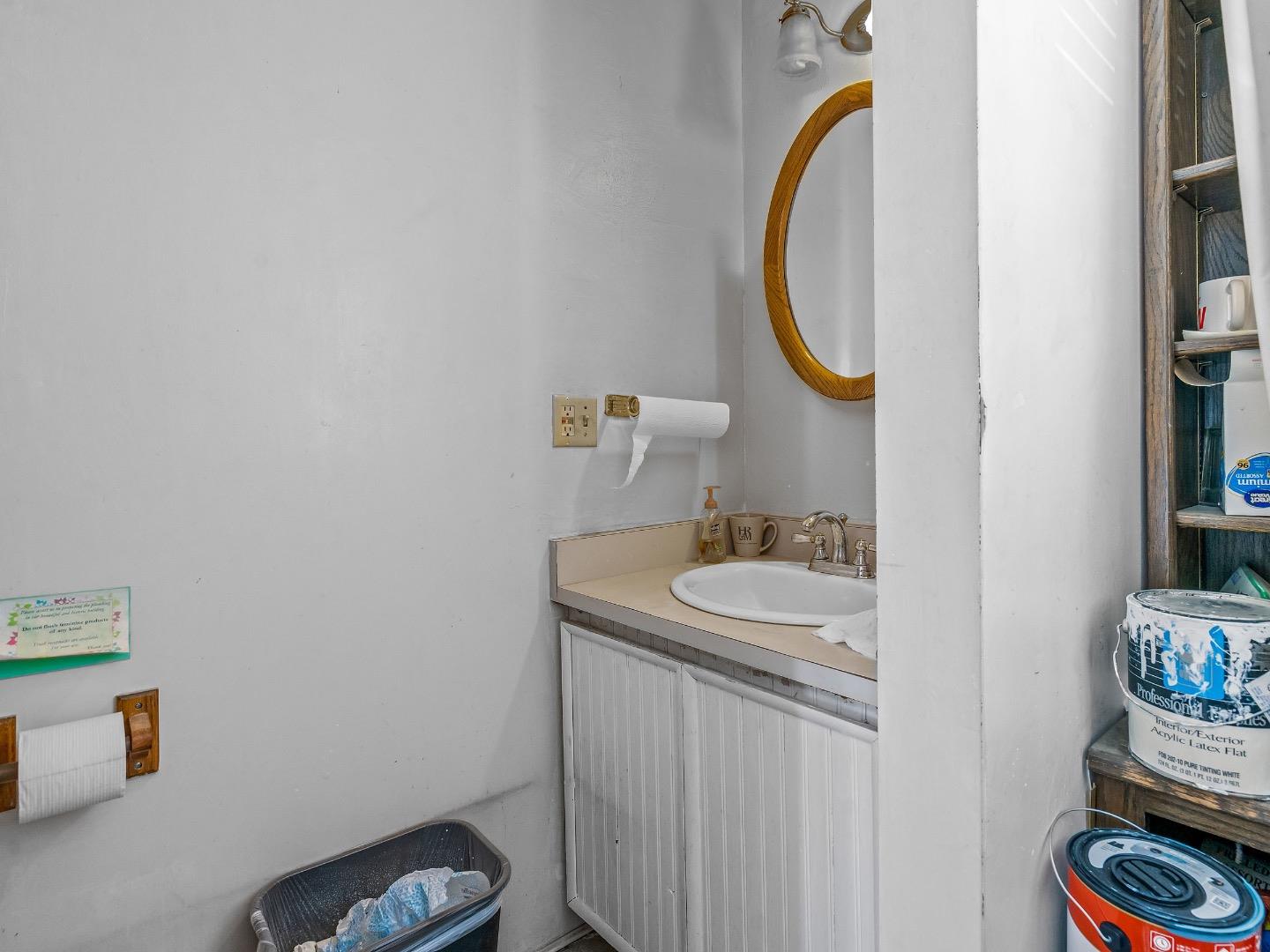 Detail Gallery Image 23 of 35 For 2200 L St, Sacramento,  CA 95816 - – Beds | – Baths