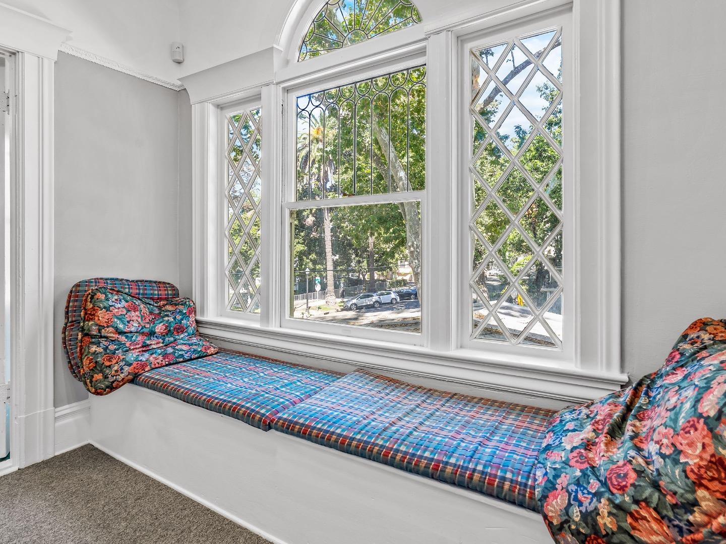 Detail Gallery Image 26 of 35 For 2200 L St, Sacramento,  CA 95816 - – Beds | – Baths
