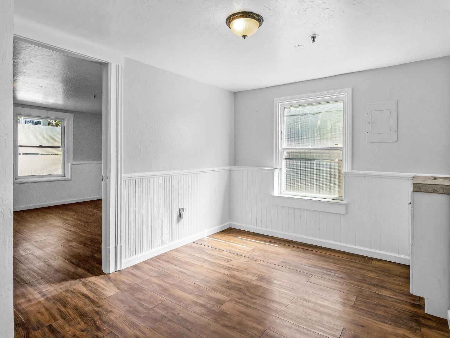 Detail Gallery Image 9 of 35 For 2200 L St, Sacramento,  CA 95816 - – Beds | – Baths