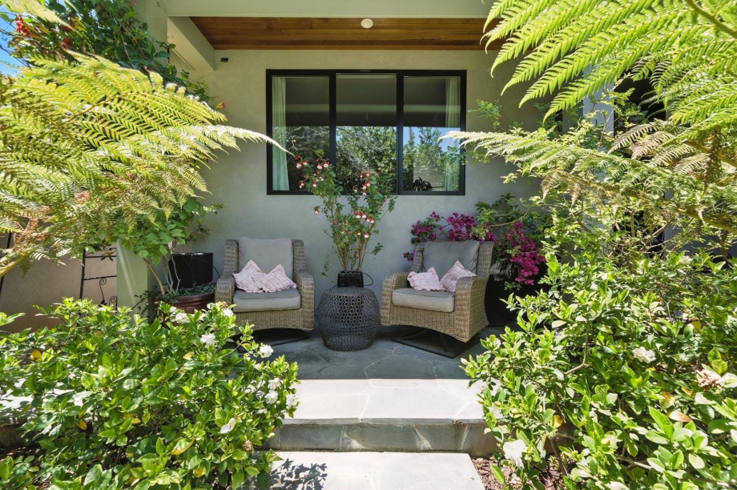 Detail Gallery Image 6 of 55 For 543 8th Ave, Menlo Park,  CA 94025 - 3 Beds | 3 Baths
