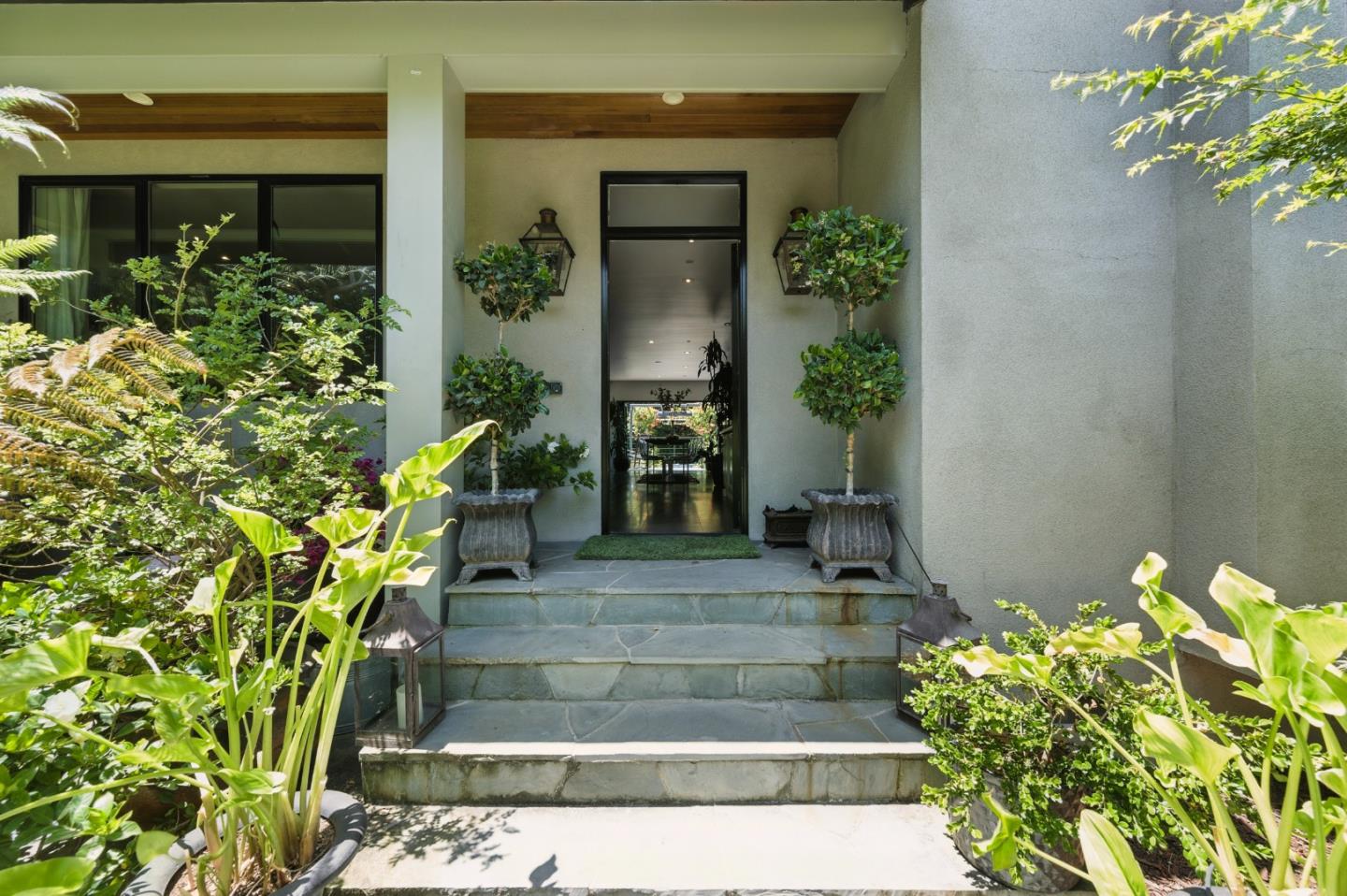 Detail Gallery Image 8 of 55 For 543 8th Ave, Menlo Park,  CA 94025 - 3 Beds | 3 Baths