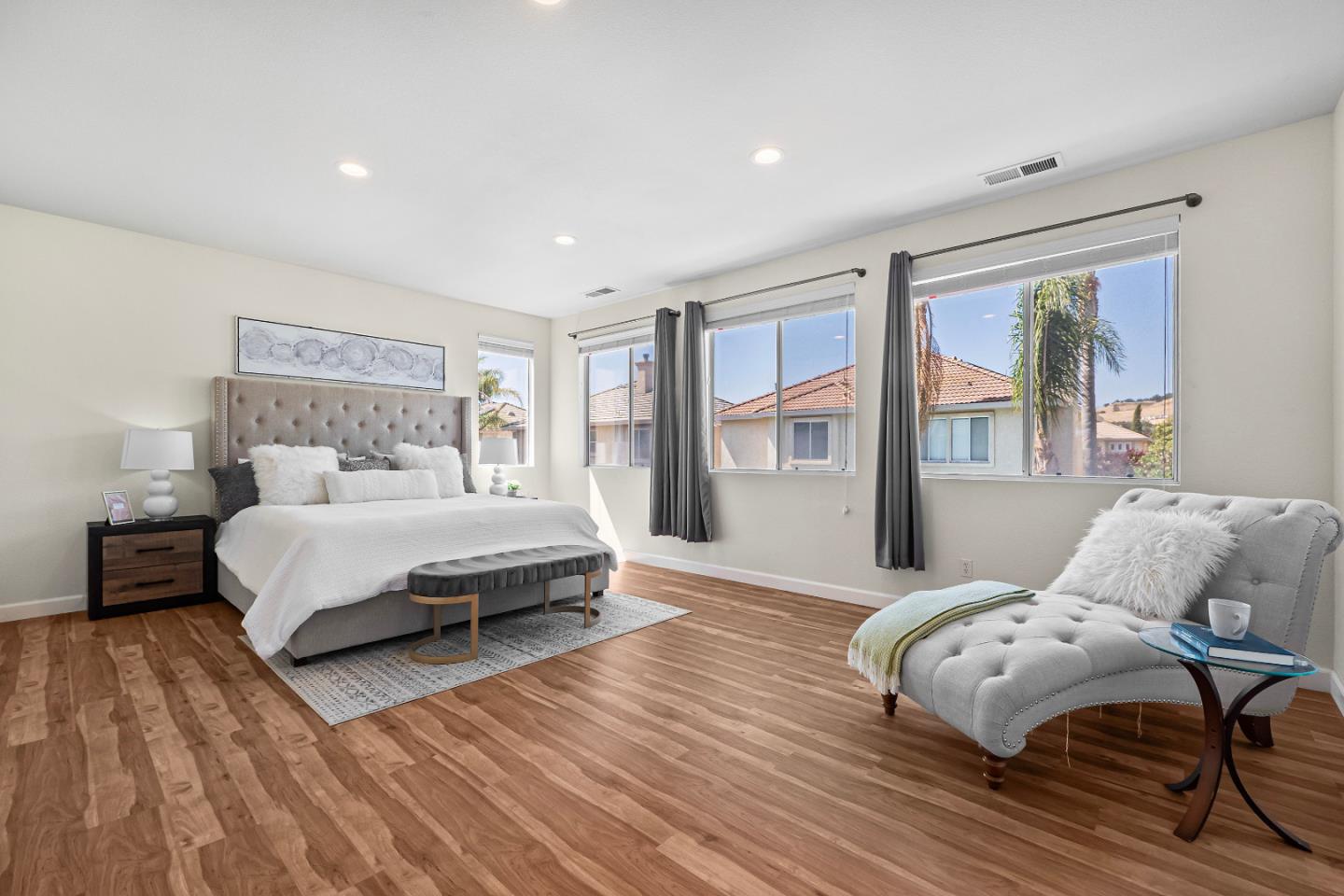 Detail Gallery Image 40 of 54 For 336 Arrowhead Way, Hayward,  CA 94544 - 5 Beds | 3/1 Baths