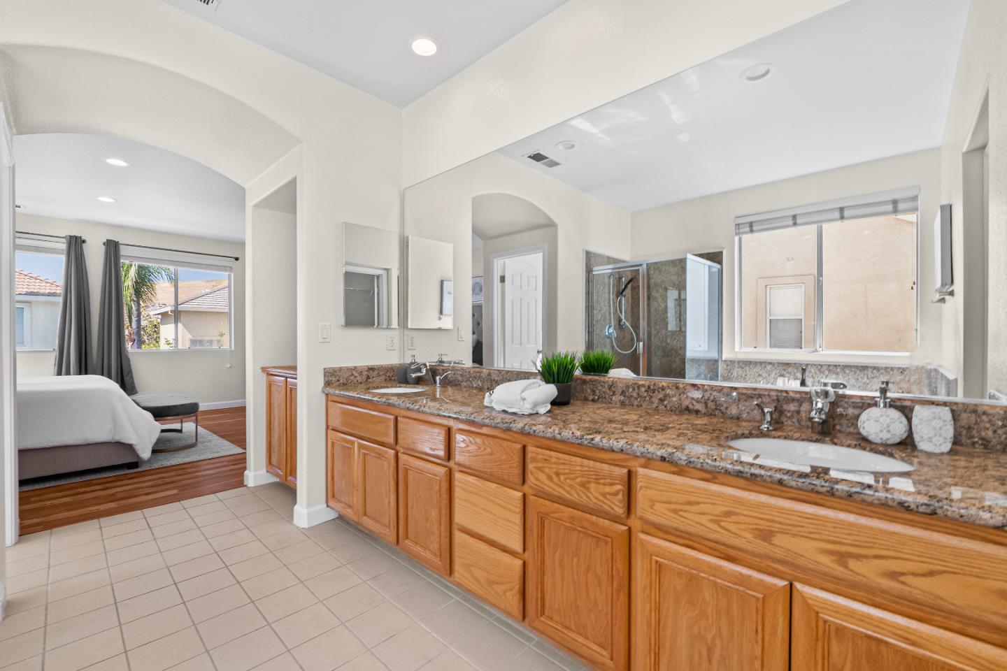 Detail Gallery Image 44 of 54 For 336 Arrowhead Way, Hayward,  CA 94544 - 5 Beds | 3/1 Baths