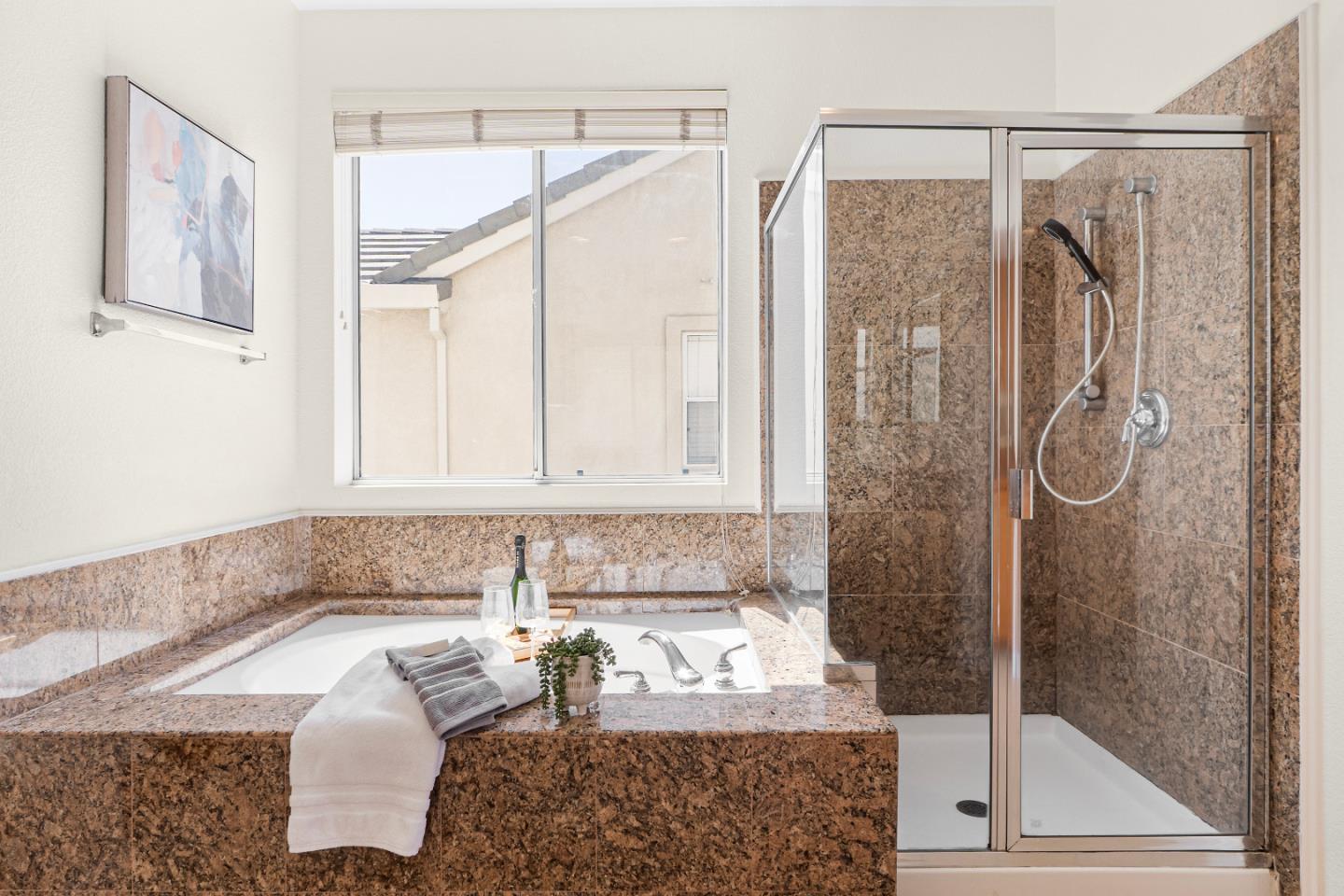 Detail Gallery Image 45 of 54 For 336 Arrowhead Way, Hayward,  CA 94544 - 5 Beds | 3/1 Baths