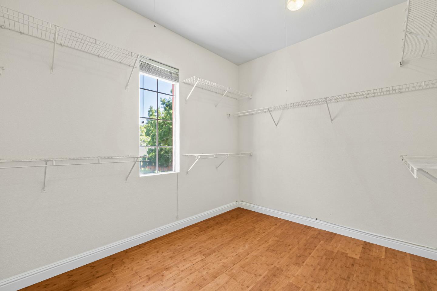 Detail Gallery Image 46 of 54 For 336 Arrowhead Way, Hayward,  CA 94544 - 5 Beds | 3/1 Baths