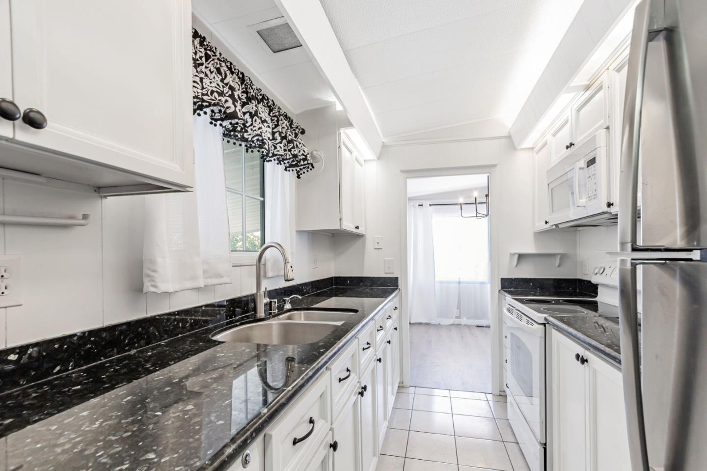 Detail Gallery Image 12 of 45 For 3300 Narvaez #158,  San Jose,  CA 95136 - 2 Beds | 2 Baths