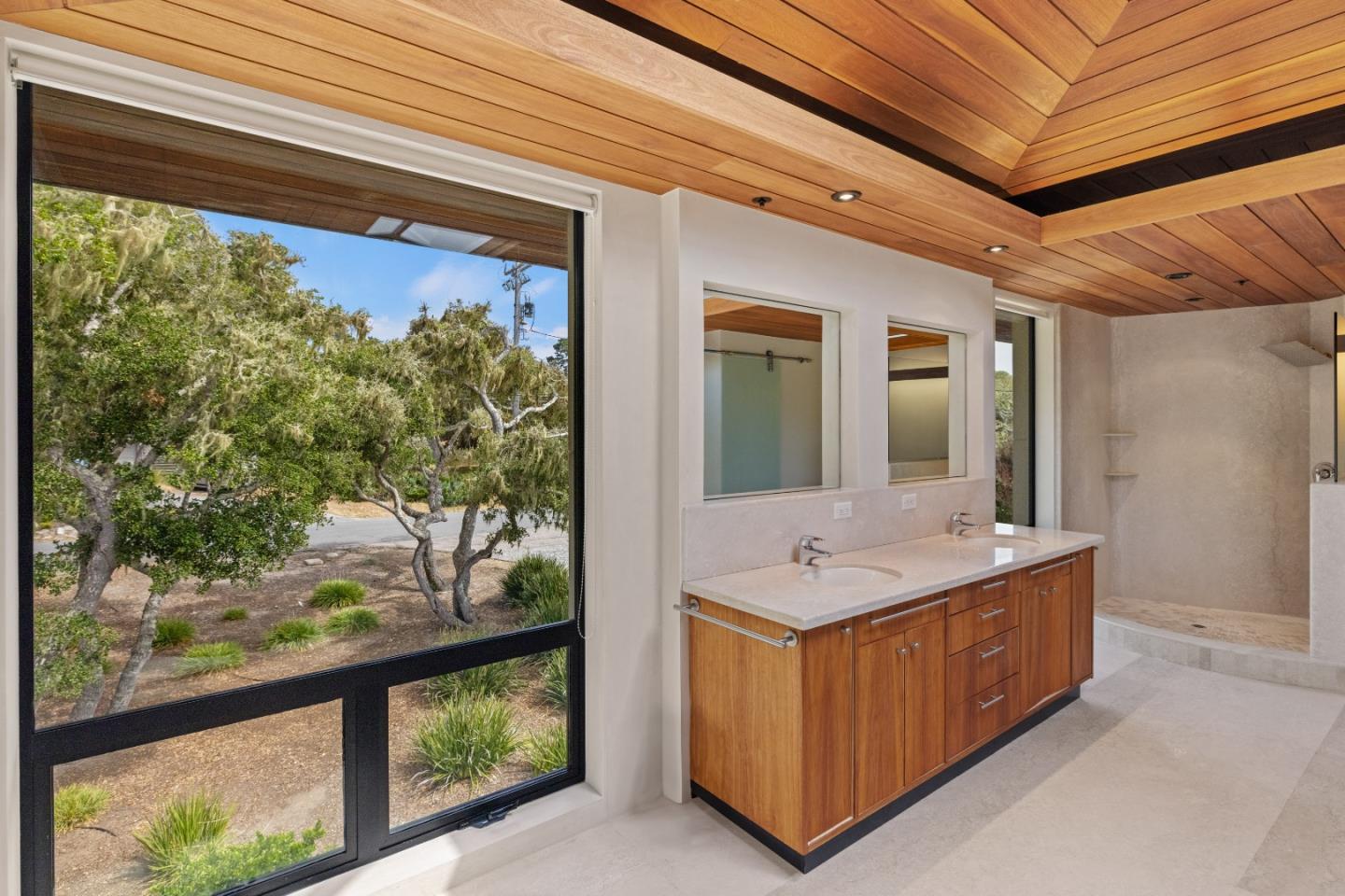 Detail Gallery Image 28 of 32 For 2900 Oak Knoll Rd, Pebble Beach,  CA 93953 - 4 Beds | 4 Baths