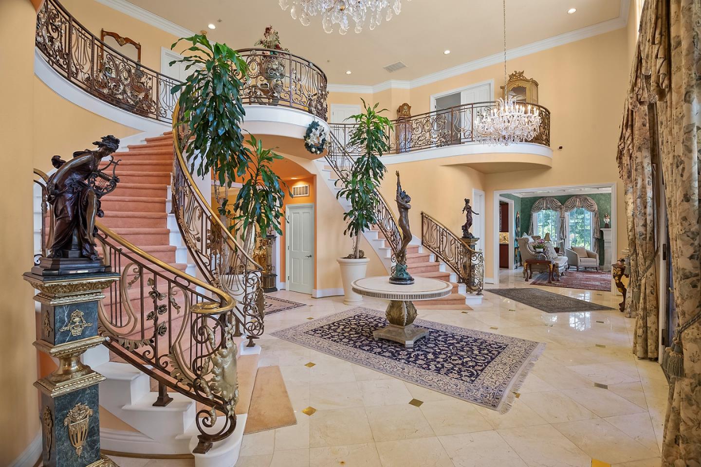 Detail Gallery Image 12 of 75 For 16840 Cypress Way, Los Gatos,  CA 95030 - 5 Beds | 5/1 Baths