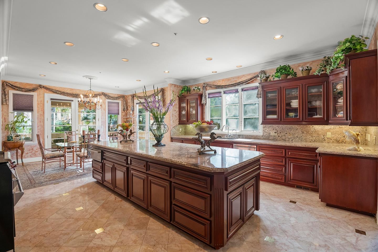 Detail Gallery Image 20 of 75 For 16840 Cypress Way, Los Gatos,  CA 95030 - 5 Beds | 5/1 Baths