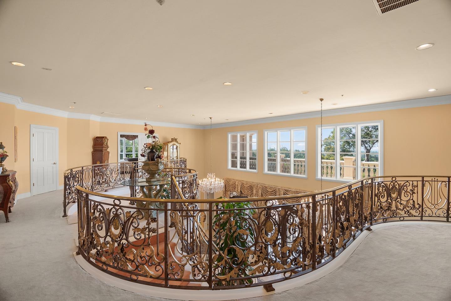 Detail Gallery Image 23 of 75 For 16840 Cypress Way, Los Gatos,  CA 95030 - 5 Beds | 5/1 Baths