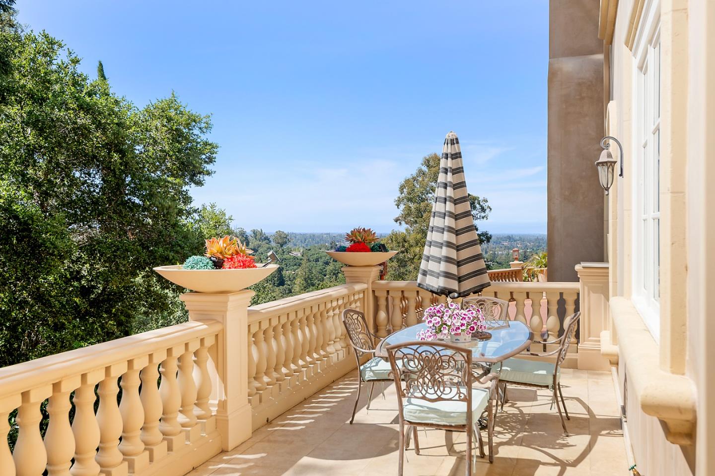 Detail Gallery Image 43 of 75 For 16840 Cypress Way, Los Gatos,  CA 95030 - 5 Beds | 5/1 Baths