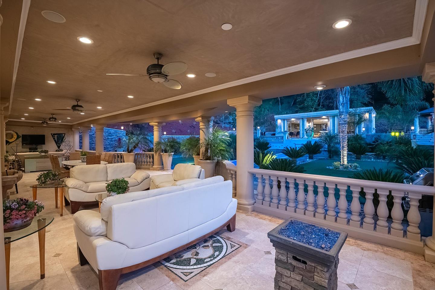 Detail Gallery Image 44 of 75 For 16840 Cypress Way, Los Gatos,  CA 95030 - 5 Beds | 5/1 Baths