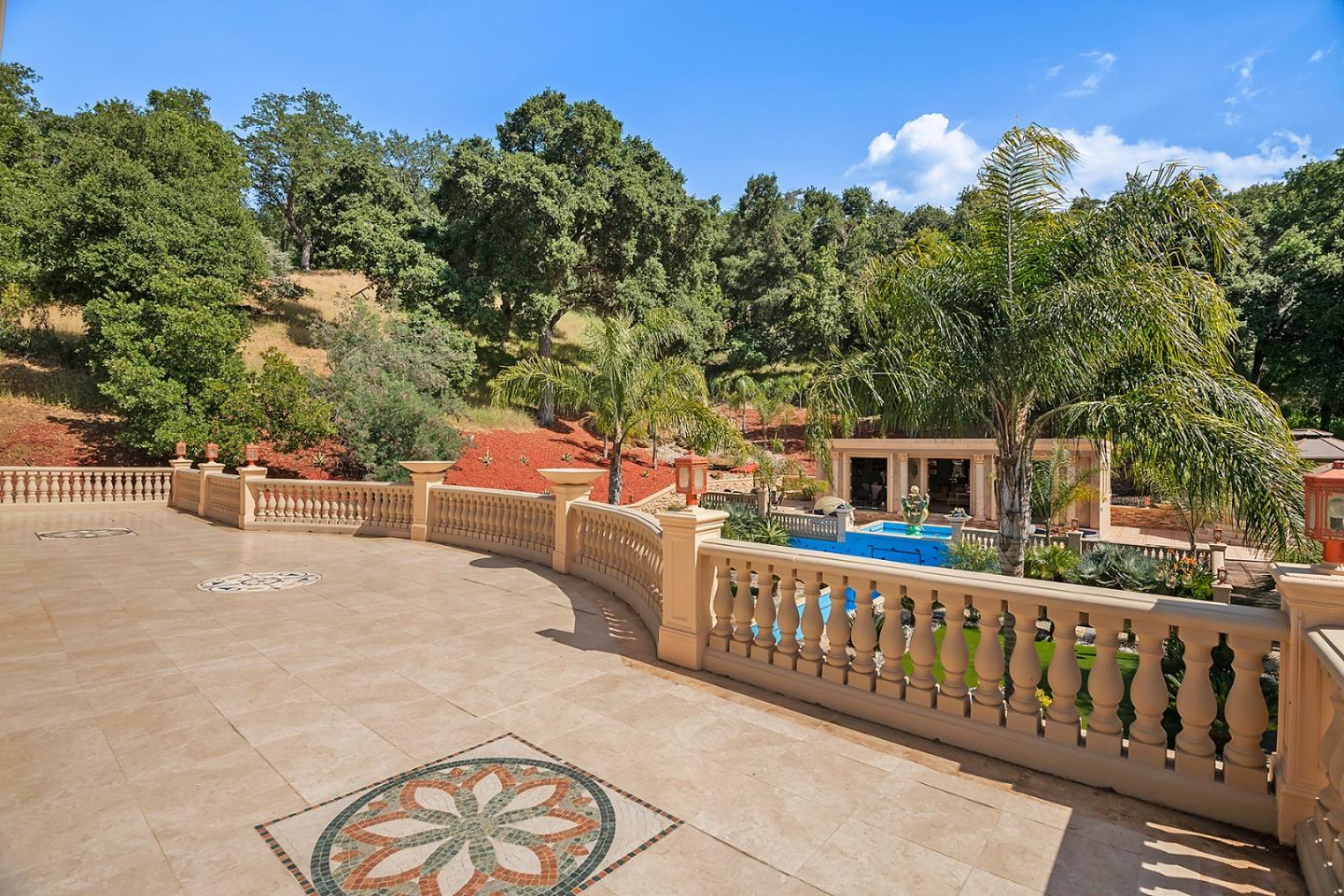 Detail Gallery Image 53 of 75 For 16840 Cypress Way, Los Gatos,  CA 95030 - 5 Beds | 5/1 Baths