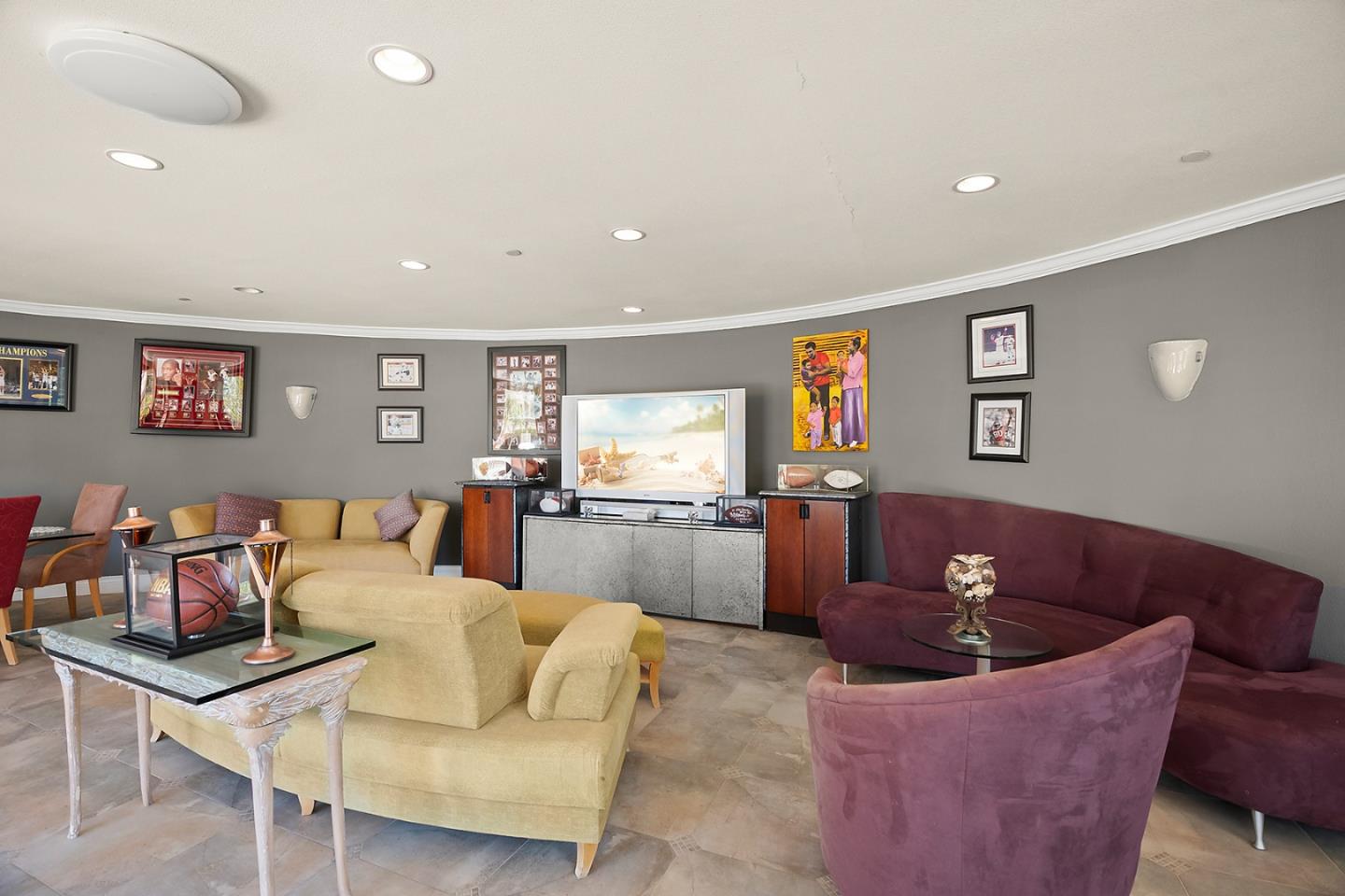 Detail Gallery Image 60 of 75 For 16840 Cypress Way, Los Gatos,  CA 95030 - 5 Beds | 5/1 Baths