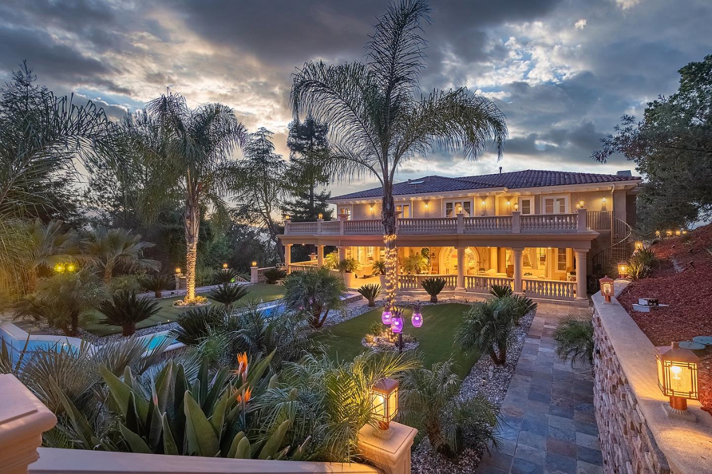 Detail Gallery Image 67 of 75 For 16840 Cypress Way, Los Gatos,  CA 95030 - 5 Beds | 5/1 Baths