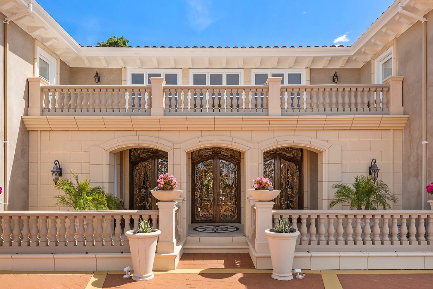 Detail Gallery Image 7 of 75 For 16840 Cypress Way, Los Gatos,  CA 95030 - 5 Beds | 5/1 Baths