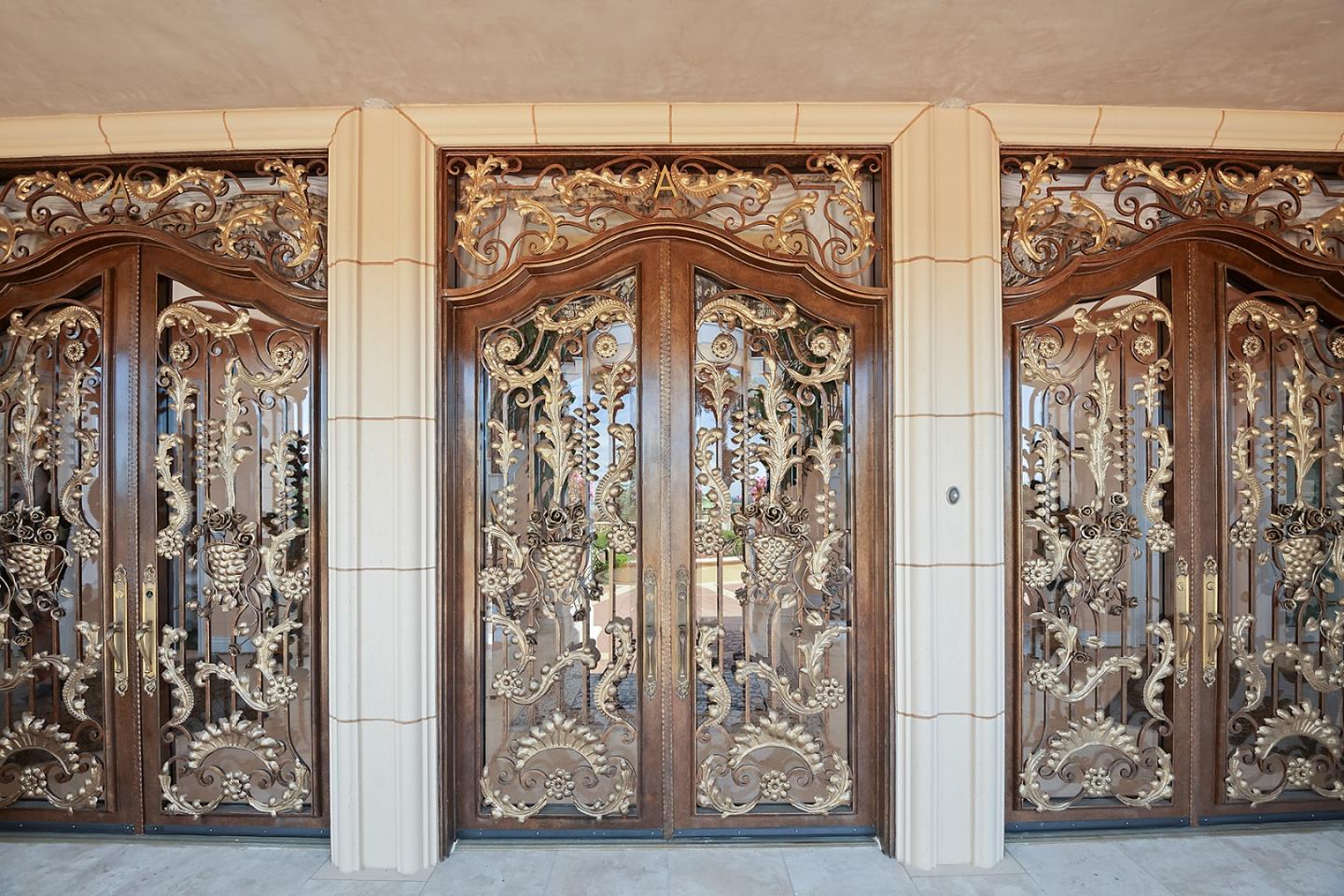 Detail Gallery Image 8 of 75 For 16840 Cypress Way, Los Gatos,  CA 95030 - 5 Beds | 5/1 Baths