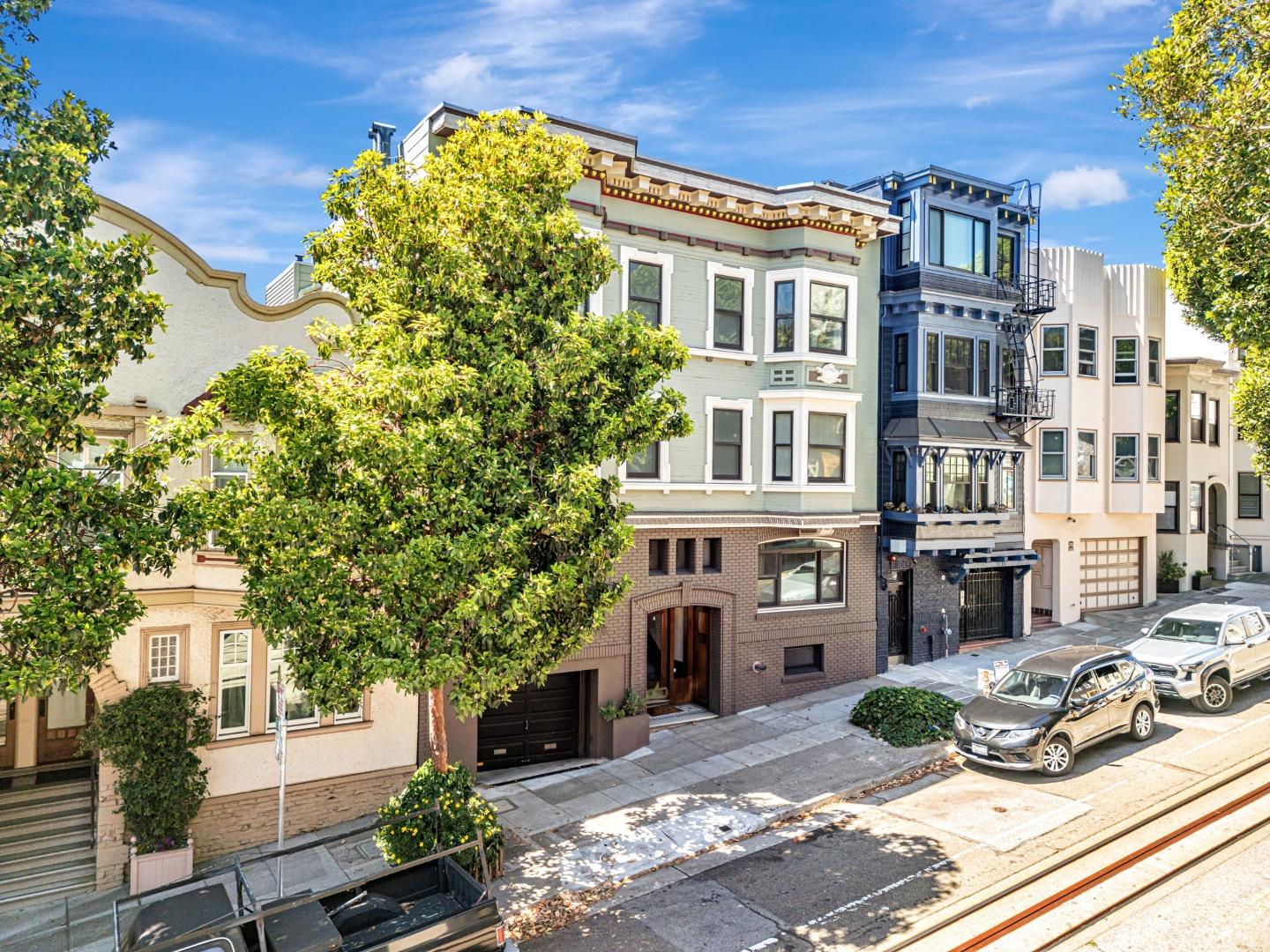 Detail Gallery Image 30 of 39 For 1725 Hyde St #1,  San Francisco,  CA 94109 - 2 Beds | 2 Baths