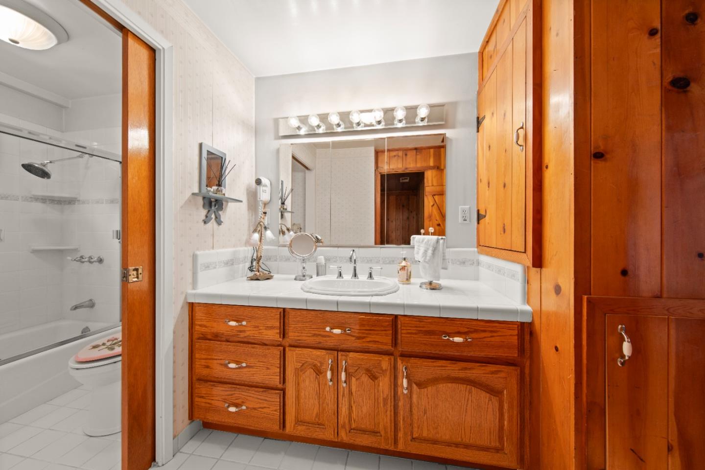 Detail Gallery Image 27 of 56 For 13395 W Park Ave, Boulder Creek,  CA 95006 - 6 Beds | 4 Baths