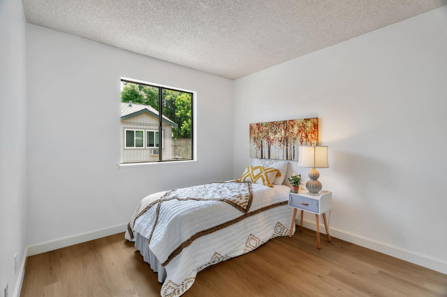 Detail Gallery Image 17 of 28 For 1247 Coyote Creek Pl, San Jose,  CA 95116 - 2 Beds | 2 Baths