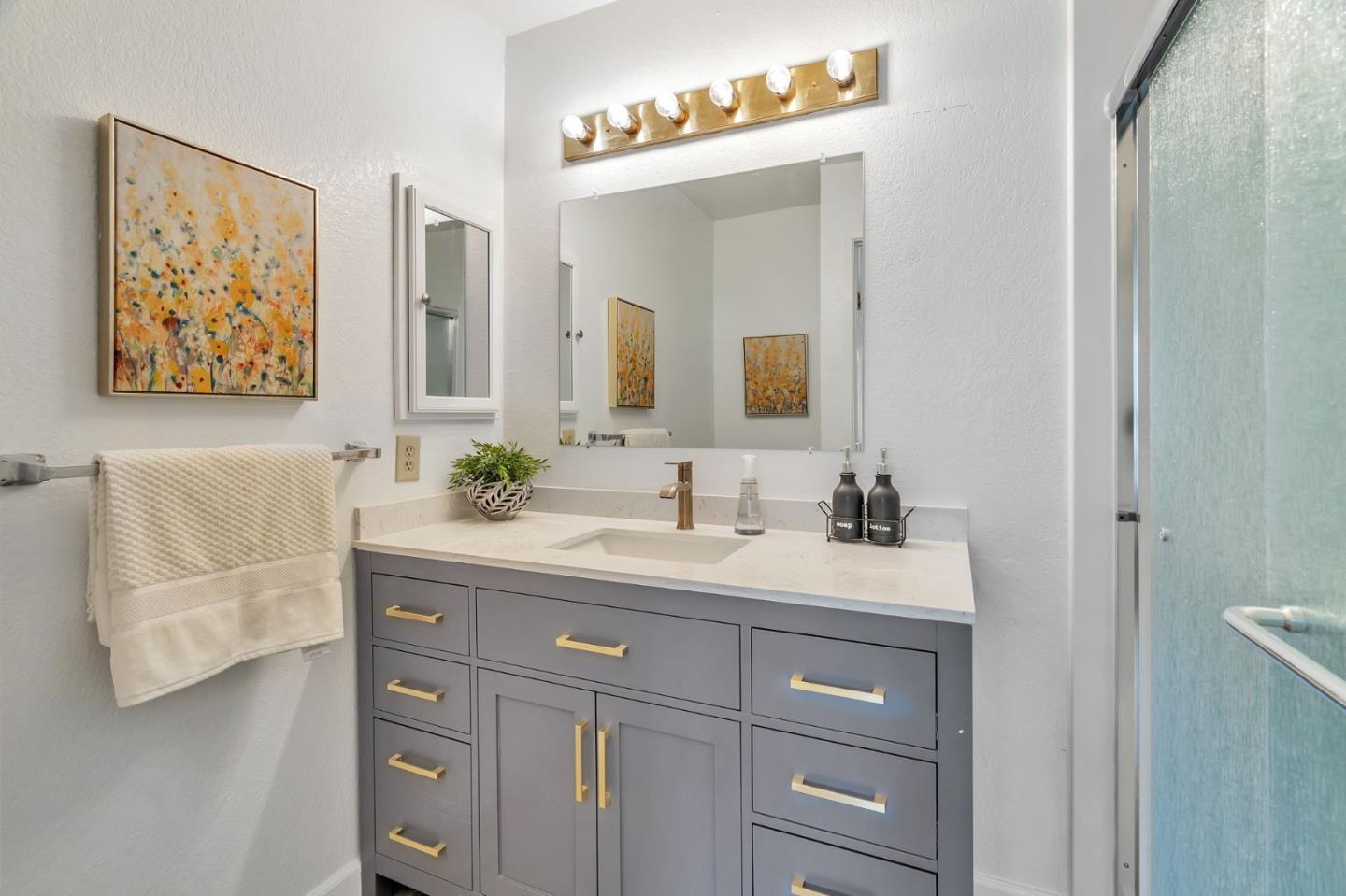 Detail Gallery Image 19 of 28 For 1247 Coyote Creek Pl, San Jose,  CA 95116 - 2 Beds | 2 Baths