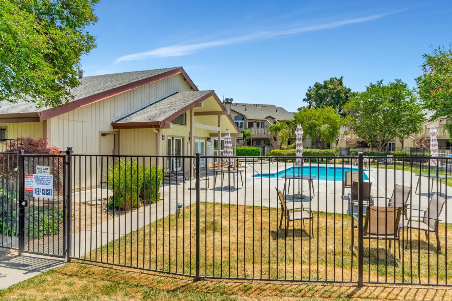 Detail Gallery Image 27 of 28 For 1247 Coyote Creek Pl, San Jose,  CA 95116 - 2 Beds | 2 Baths