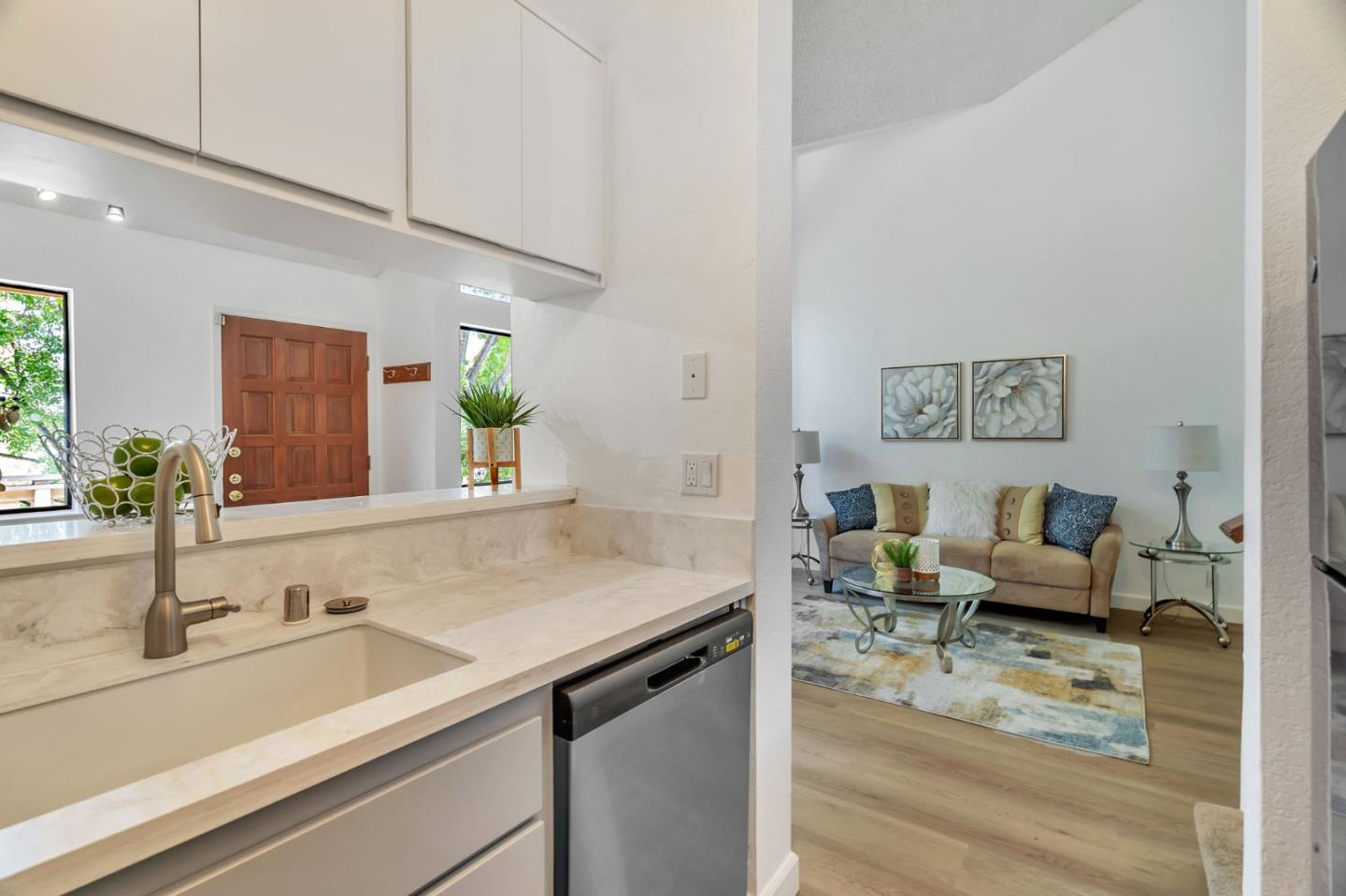 Detail Gallery Image 9 of 28 For 1247 Coyote Creek Pl, San Jose,  CA 95116 - 2 Beds | 2 Baths