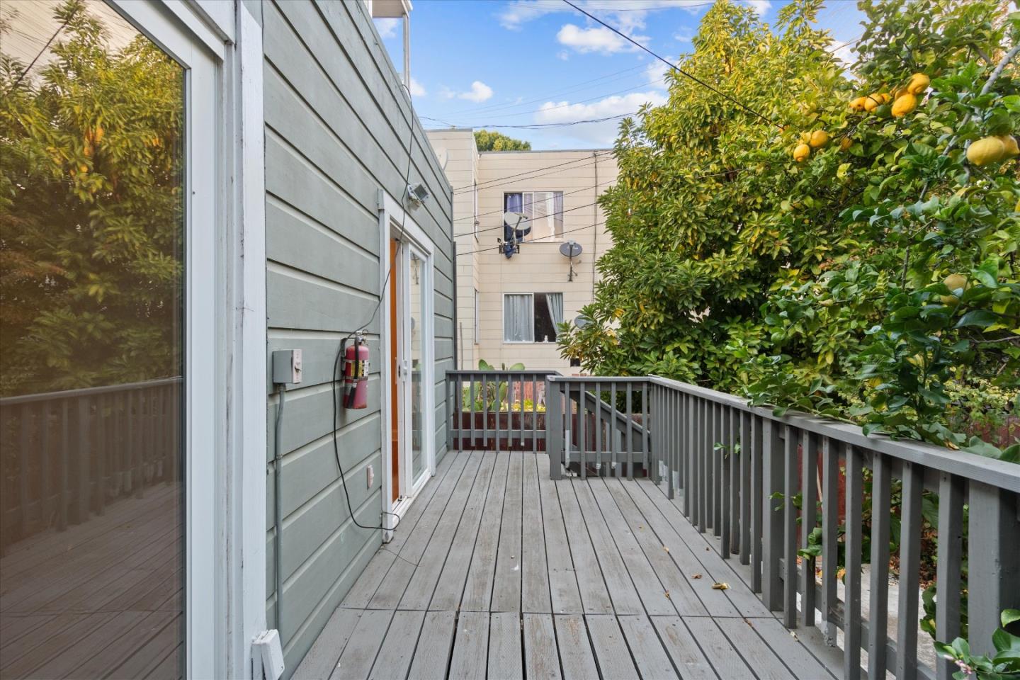 Detail Gallery Image 16 of 32 For 1319 S Van Ness Ave, San Francisco,  CA 94110 - – Beds | – Baths
