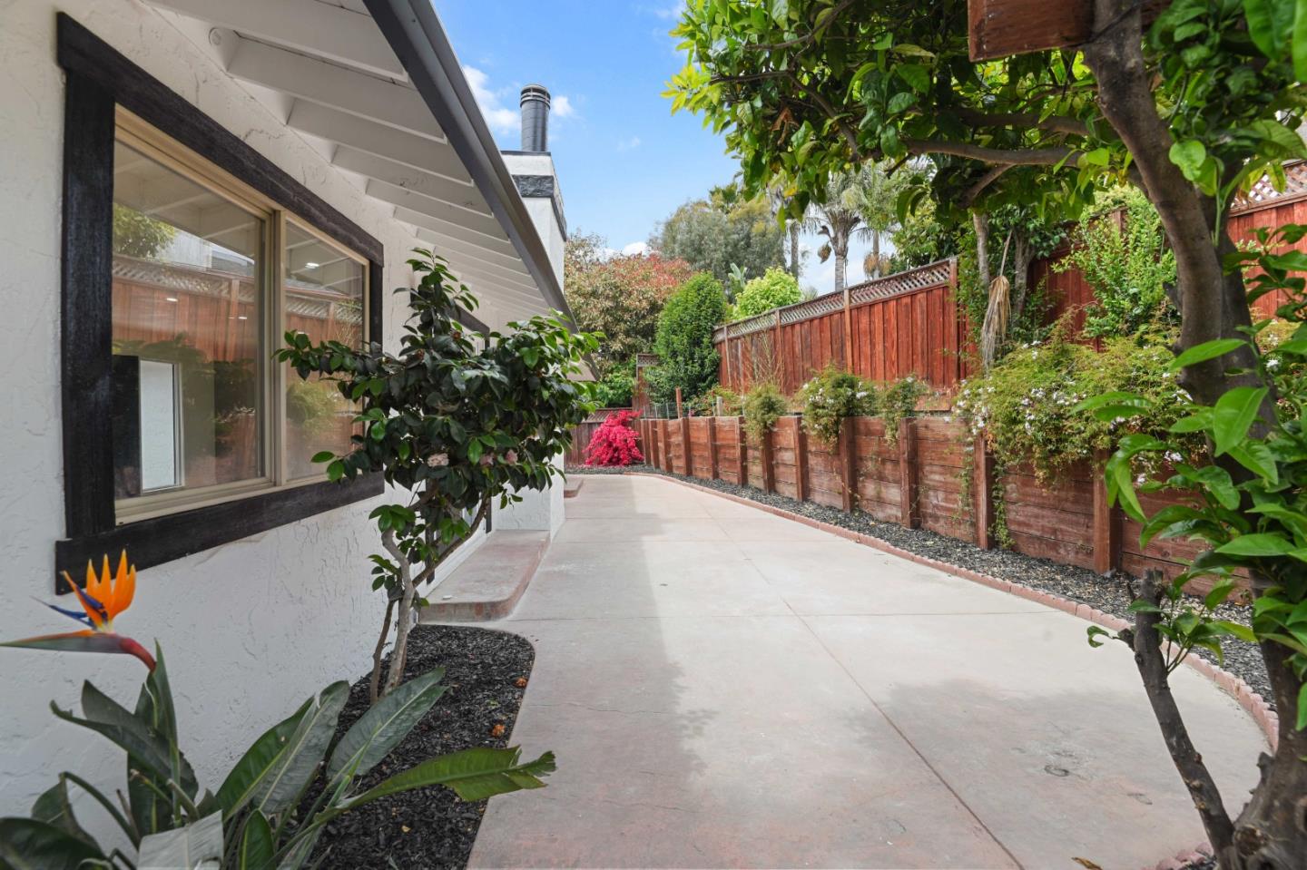 Detail Gallery Image 6 of 36 For 16 Melwood Ct, Watsonville,  CA 95076 - 3 Beds | 2 Baths