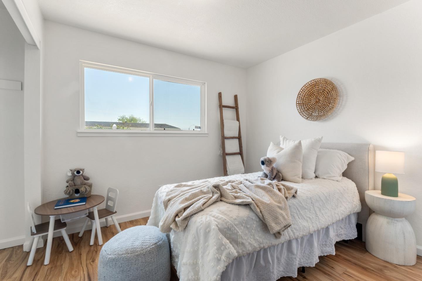Detail Gallery Image 14 of 24 For 1861 Saint Helena St, Seaside,  CA 93955 - 4 Beds | 2 Baths