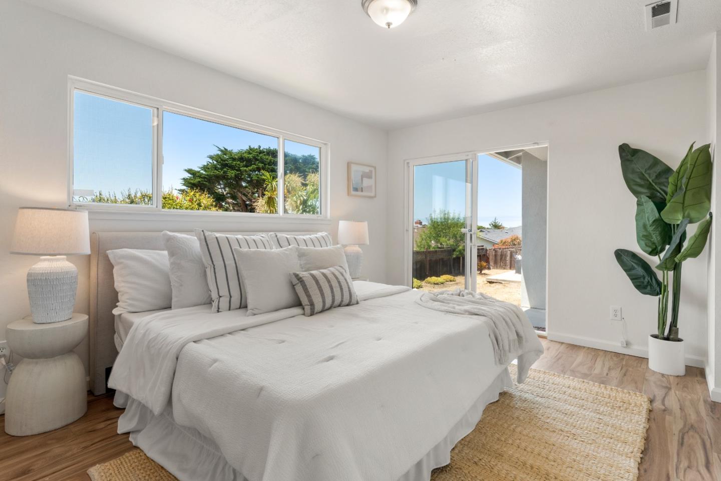 Detail Gallery Image 16 of 24 For 1861 Saint Helena St, Seaside,  CA 93955 - 4 Beds | 2 Baths