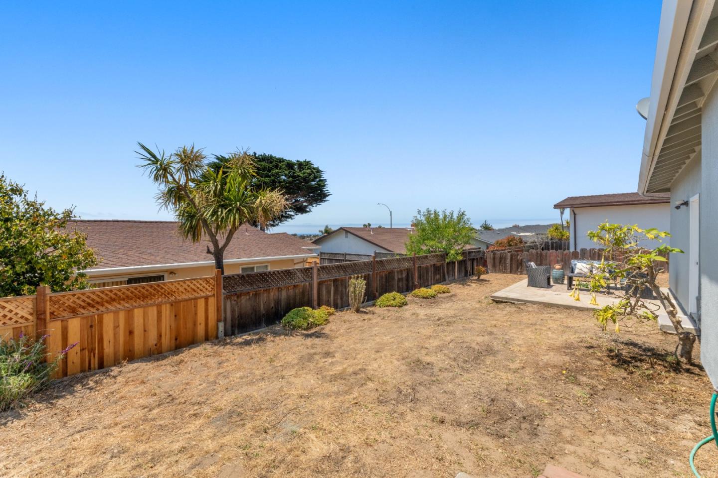 Detail Gallery Image 19 of 24 For 1861 Saint Helena St, Seaside,  CA 93955 - 4 Beds | 2 Baths