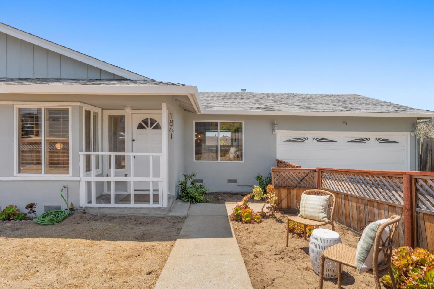 Detail Gallery Image 2 of 24 For 1861 Saint Helena St, Seaside,  CA 93955 - 4 Beds | 2 Baths
