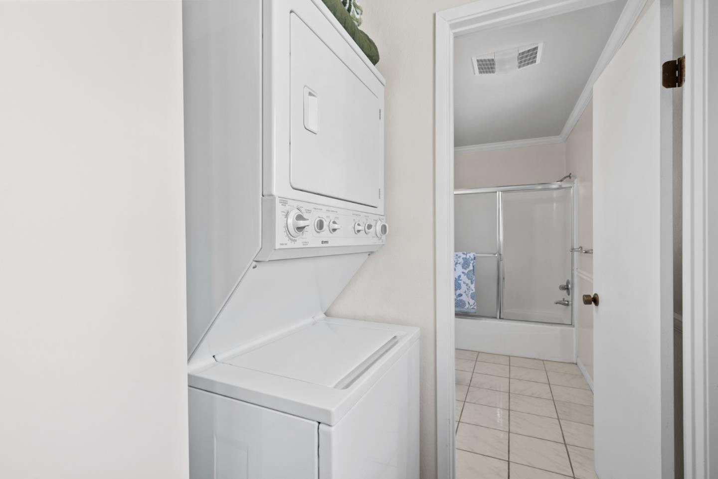 Detail Gallery Image 8 of 18 For 430 Grand Blvd #3,  San Mateo,  CA 94401 - 1 Beds | 1 Baths