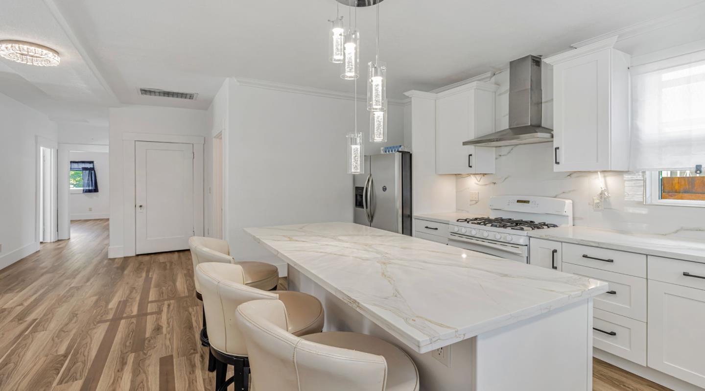 Detail Gallery Image 13 of 26 For 1144 S 9th St, San Jose,  CA 95112 - 3 Beds | 2 Baths