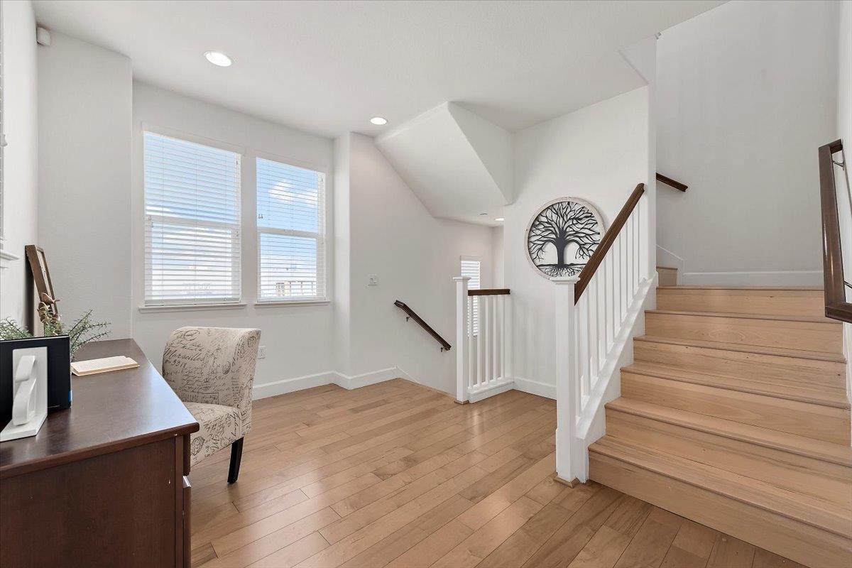 Detail Gallery Image 12 of 38 For 1507 Canal St, Milpitas,  CA 95035 - 3 Beds | 3/1 Baths