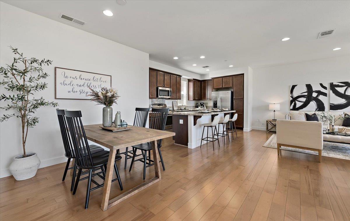 Detail Gallery Image 14 of 38 For 1507 Canal St, Milpitas,  CA 95035 - 3 Beds | 3/1 Baths