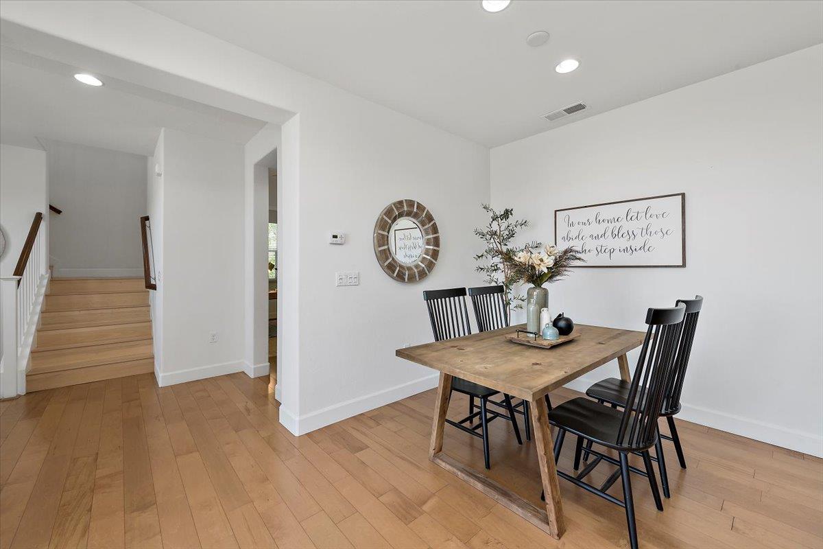 Detail Gallery Image 15 of 38 For 1507 Canal St, Milpitas,  CA 95035 - 3 Beds | 3/1 Baths