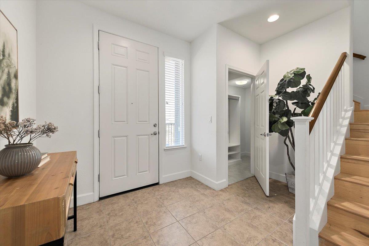 Detail Gallery Image 8 of 38 For 1507 Canal St, Milpitas,  CA 95035 - 3 Beds | 3/1 Baths