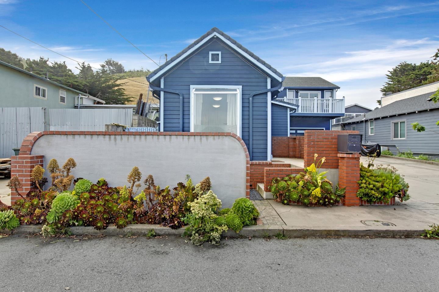 Detail Gallery Image 3 of 74 For 419 Harvey Way, Pacifica,  CA 94044 - – Beds | – Baths