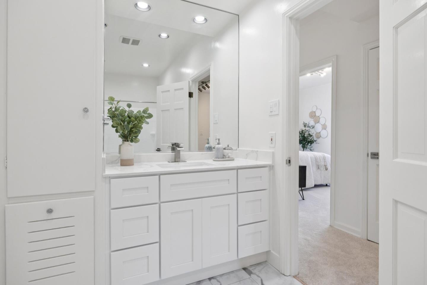Detail Gallery Image 47 of 74 For 2684 Summit Dr, Burlingame,  CA 94010 - 4 Beds | 4 Baths