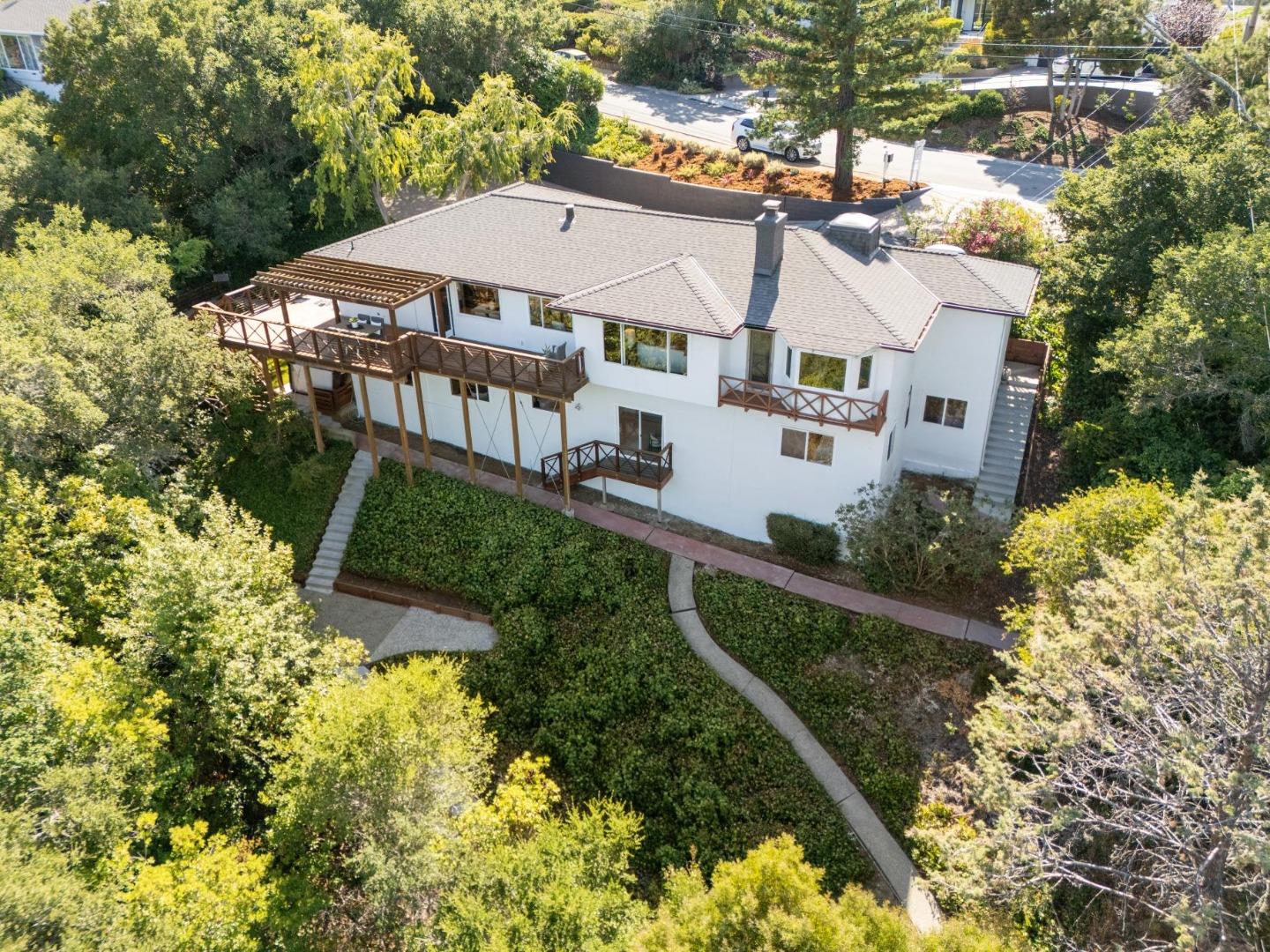 Detail Gallery Image 63 of 74 For 2684 Summit Dr, Burlingame,  CA 94010 - 4 Beds | 4 Baths