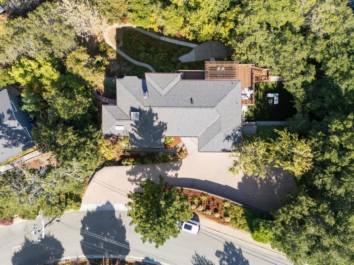 Detail Gallery Image 64 of 74 For 2684 Summit Dr, Burlingame,  CA 94010 - 4 Beds | 4 Baths