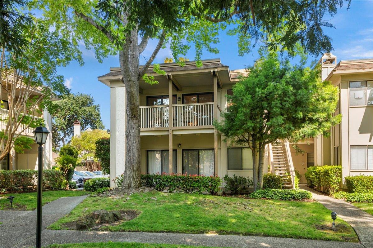 Detail Gallery Image 36 of 50 For 50 Horgan Ave #20,  Redwood City,  CA 94061 - 3 Beds | 2 Baths
