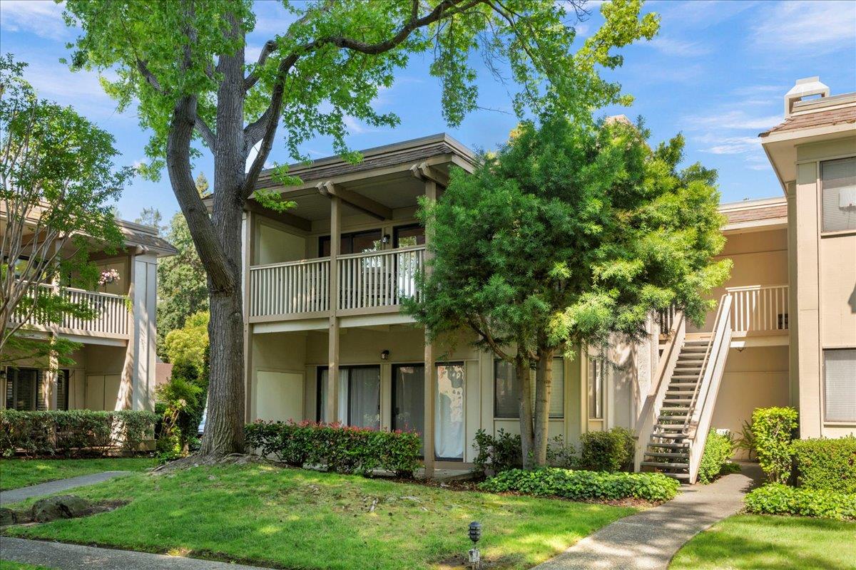 Detail Gallery Image 37 of 50 For 50 Horgan Ave #20,  Redwood City,  CA 94061 - 3 Beds | 2 Baths