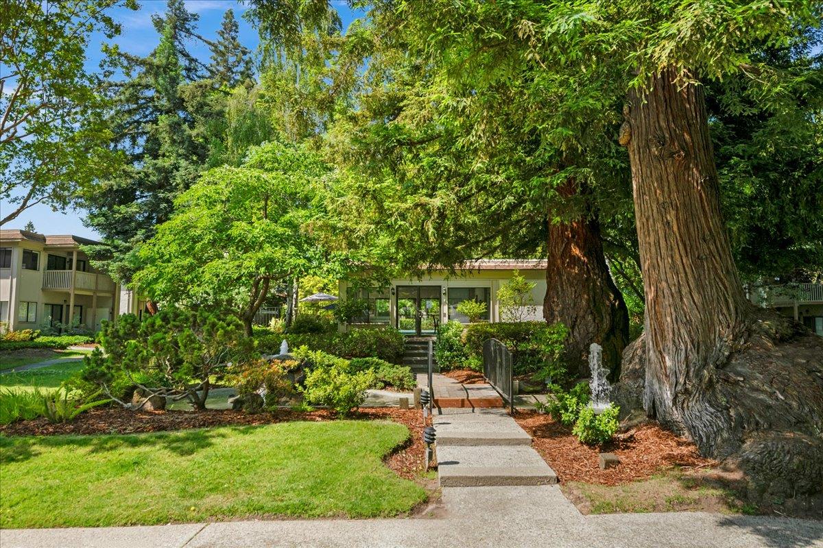 Detail Gallery Image 42 of 50 For 50 Horgan Ave #20,  Redwood City,  CA 94061 - 3 Beds | 2 Baths