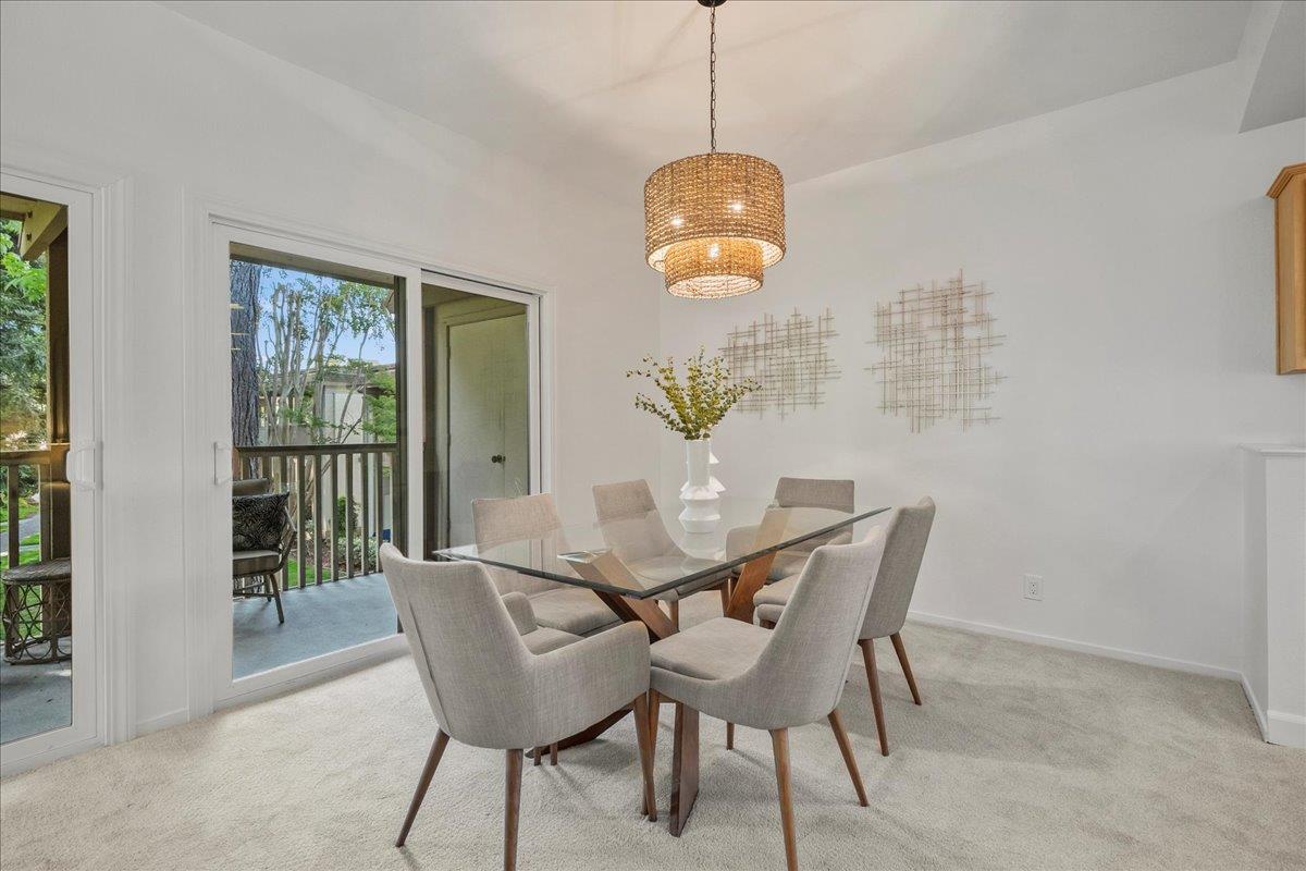 Detail Gallery Image 5 of 50 For 50 Horgan Ave #20,  Redwood City,  CA 94061 - 3 Beds | 2 Baths