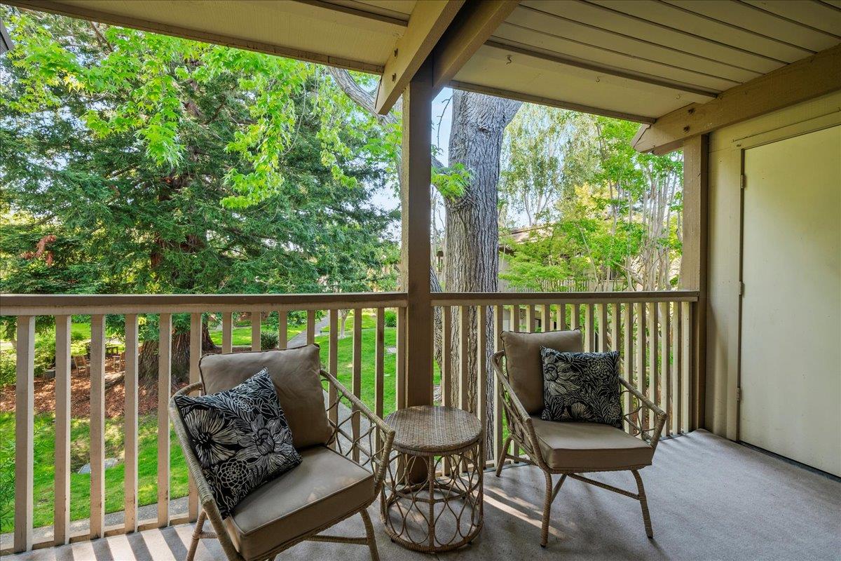 Detail Gallery Image 7 of 50 For 50 Horgan Ave #20,  Redwood City,  CA 94061 - 3 Beds | 2 Baths