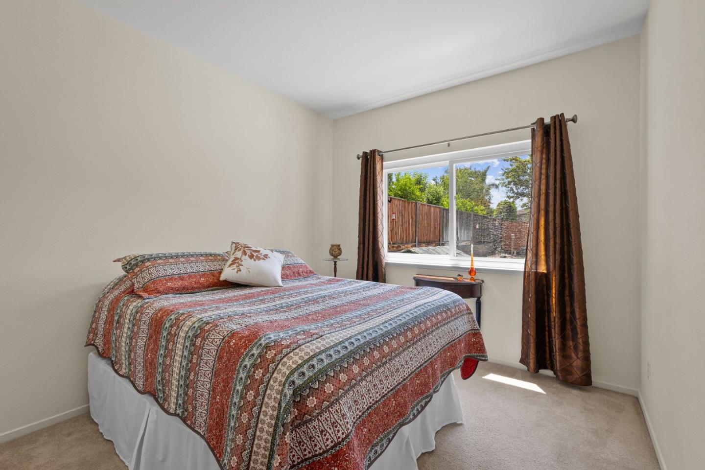 Detail Gallery Image 17 of 50 For 1660 Mimosa St, Hollister,  CA 95023 - 4 Beds | 3 Baths
